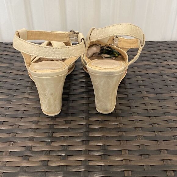 Frye wedge sandals, women’s size 10 - Picture 4 of 6